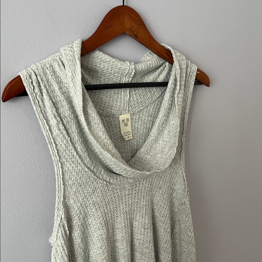NWT Soft Grey Free People Top - Picture 2 of 5